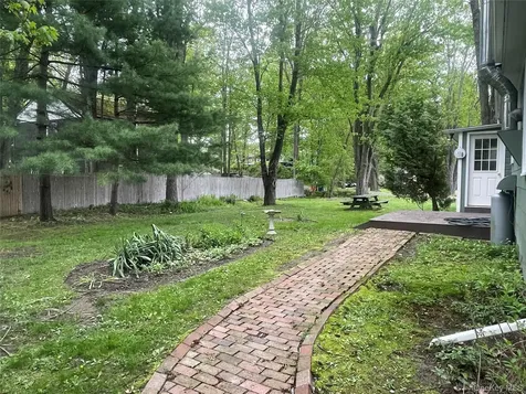 4-6 Anderson Road Clinton Corners NY 12514