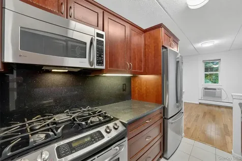 4 Consulate Drive Tuckahoe NY 10707