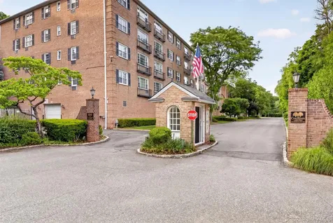 4 Consulate Drive Tuckahoe NY 10707