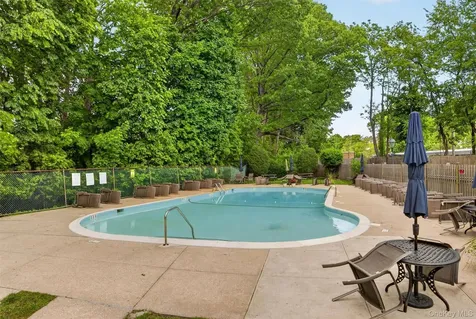 4 Consulate Drive Tuckahoe NY 10707