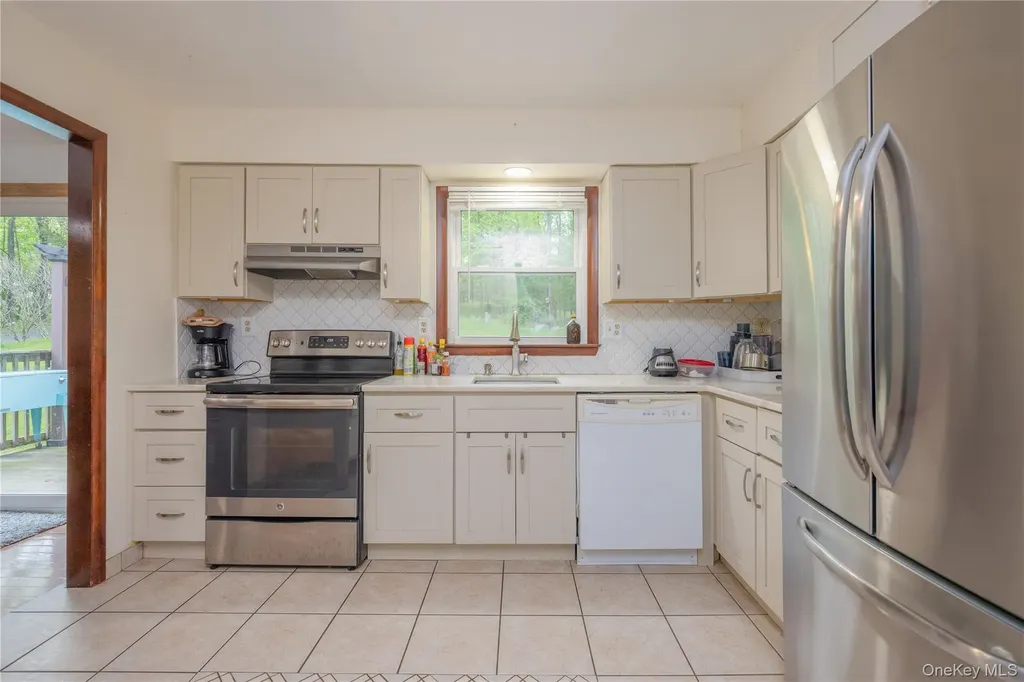 62 Barnes Road Washingtonville NY 10992