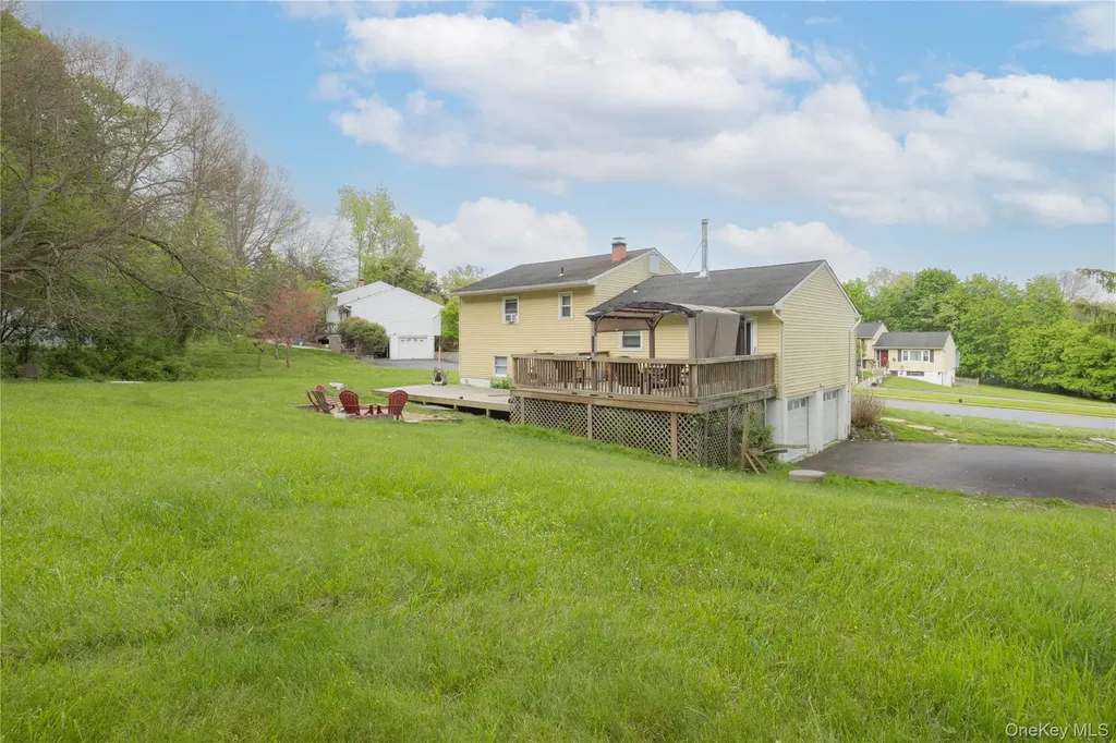 62 Barnes Road Washingtonville NY 10992