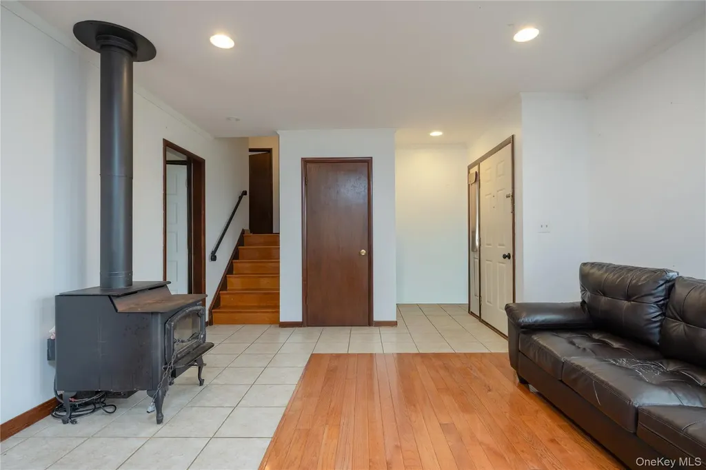 62 Barnes Road Washingtonville NY 10992