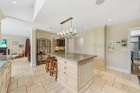 185 Old Wilmot Road Scarsdale NY 10583