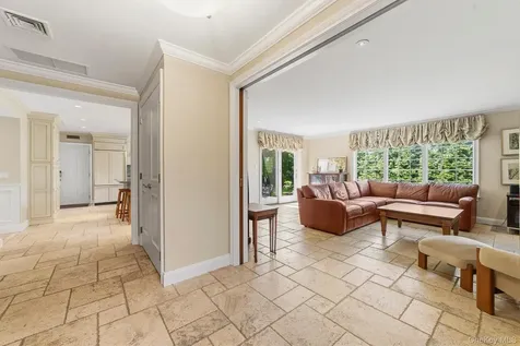 185 Old Wilmot Road Scarsdale NY 10583