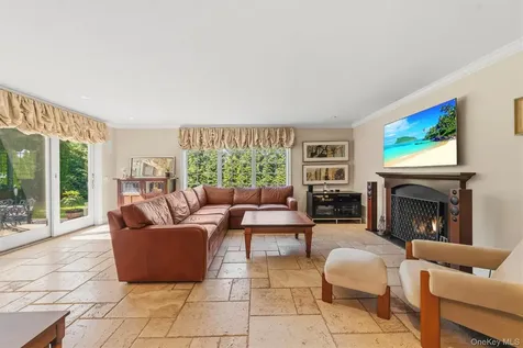 185 Old Wilmot Road Scarsdale NY 10583