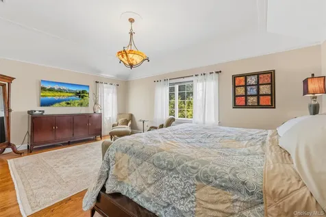 185 Old Wilmot Road Scarsdale NY 10583