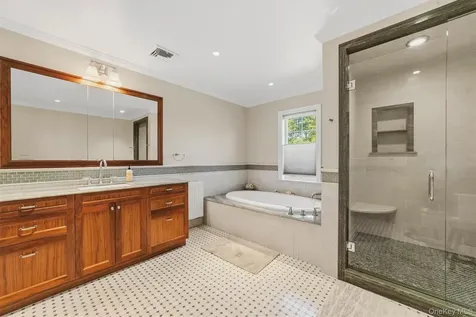 185 Old Wilmot Road Scarsdale NY 10583