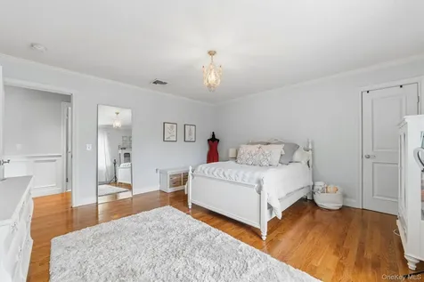 185 Old Wilmot Road Scarsdale NY 10583