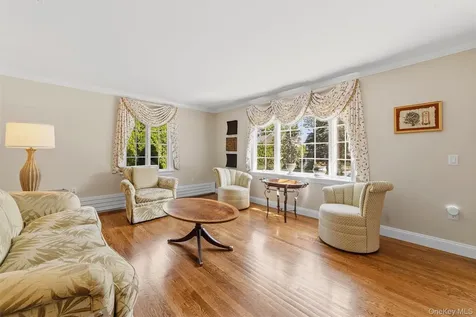 185 Old Wilmot Road Scarsdale NY 10583
