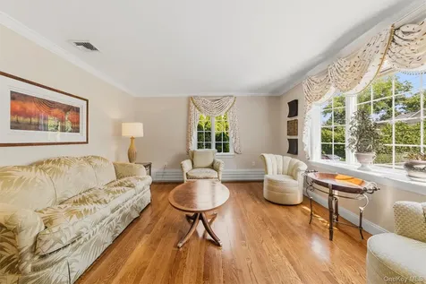 185 Old Wilmot Road Scarsdale NY 10583
