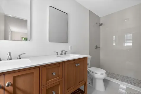835 Shore Acres Drive Mamaroneck NY 10543