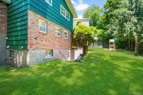 14 Jones Place White Plains NY 10606