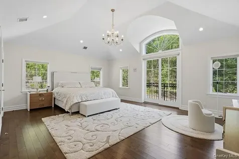 23 Woodbury Road Woodbury NY 11797