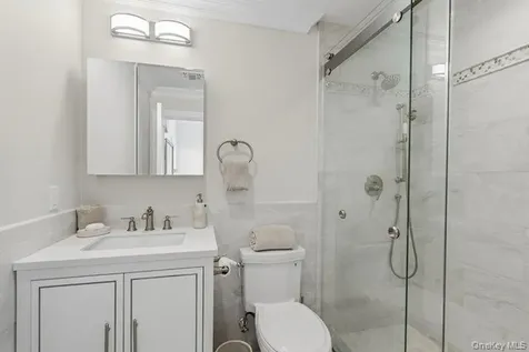 23 Woodbury Road Woodbury NY 11797