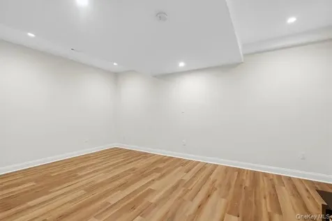 23 Woodbury Road Woodbury NY 11797