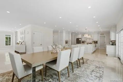 23 Woodbury Road Woodbury NY 11797
