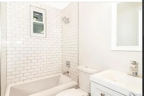 154 Woodworth Avenue Yonkers NY 10701
