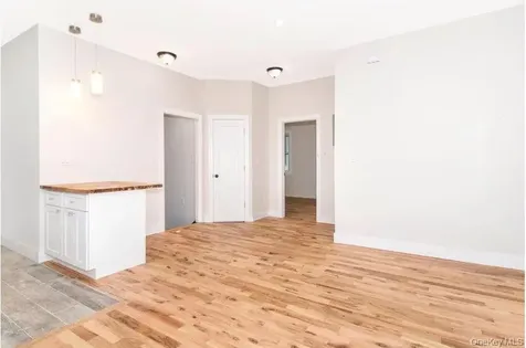 154 Woodworth Avenue Yonkers NY 10701