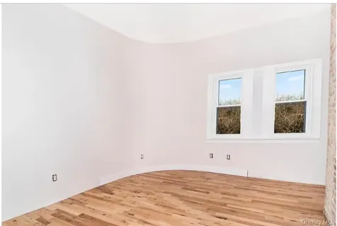 154 Woodworth Avenue Yonkers NY 10701