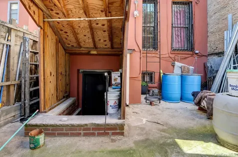 458 Halsey Street Brooklyn NY 11233