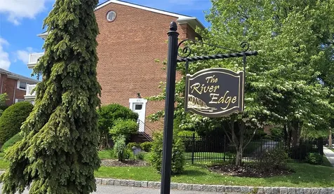 51 Maple Avenue Hastings-on-hudson NY 10706
