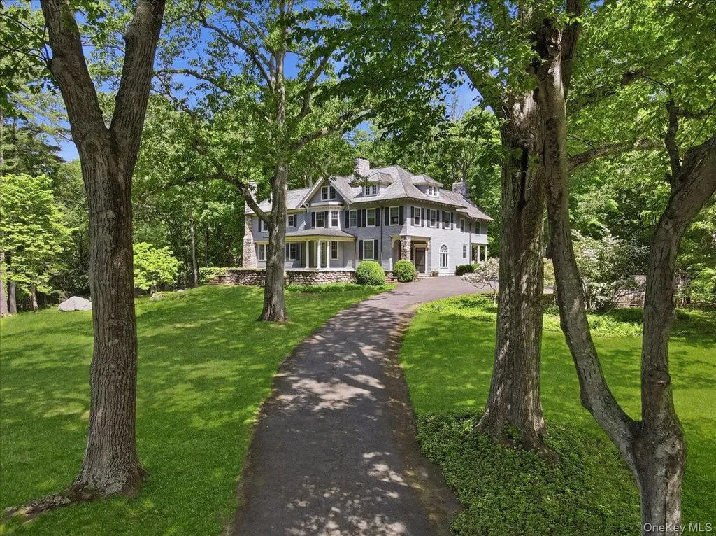 254 Mclain Street Bedford Corners NY 10549