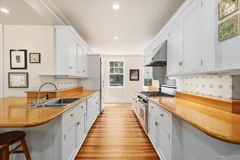 254 Mclain Street Bedford Corners NY 10549