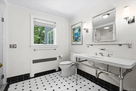 254 Mclain Street Bedford Corners NY 10549