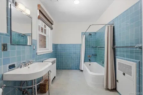 254 Mclain Street Bedford Corners NY 10549