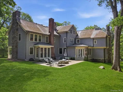 254 Mclain Street Bedford Corners NY 10549
