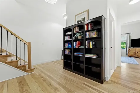 18 Barnstormer Lane Red Hook NY 12571