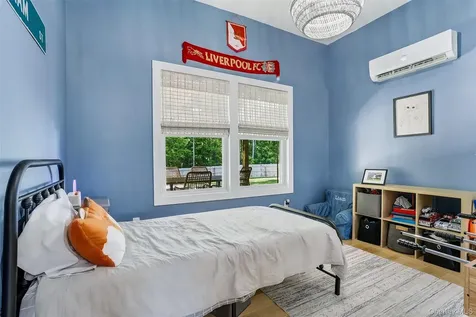 18 Barnstormer Lane Red Hook NY 12571