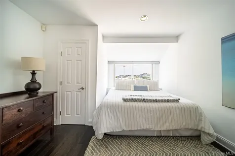 38 Beach Lane Quogue NY 11959
