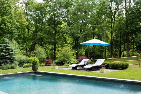 85 Frost Road Rhinebeck NY 12572