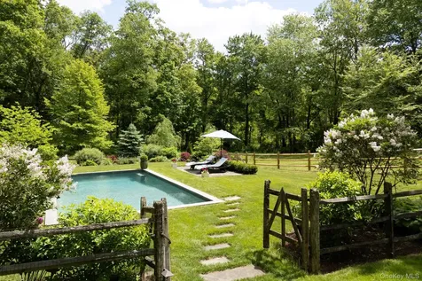 85 Frost Road Rhinebeck NY 12572
