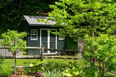 85 Frost Road Rhinebeck NY 12572