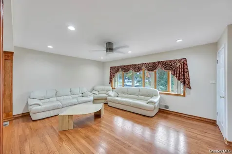 30 A Andover Lane Hicksville NY 11801