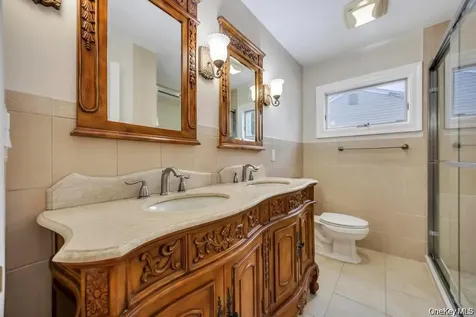30 A Andover Lane Hicksville NY 11801