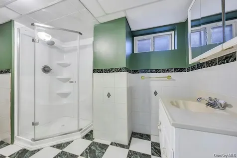 30 A Andover Lane Hicksville NY 11801