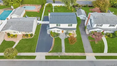 30 A Andover Lane Hicksville NY 11801