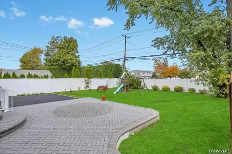 30 A Andover Lane Hicksville NY 11801