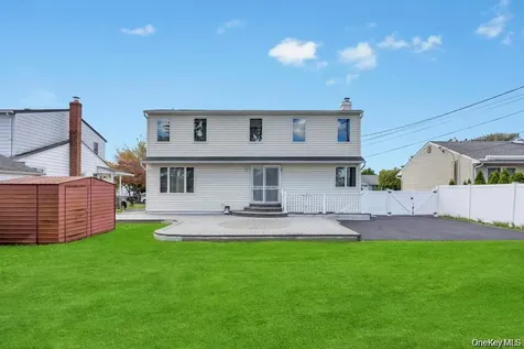 30 A Andover Lane Hicksville NY 11801