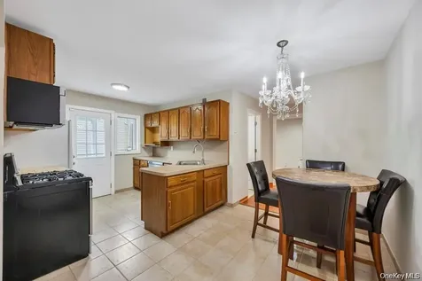 30 A Andover Lane Hicksville NY 11801