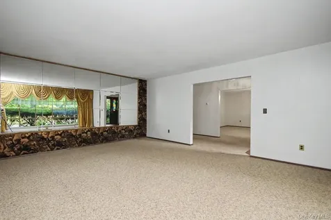 2 Troy Place Patterson NY 12563