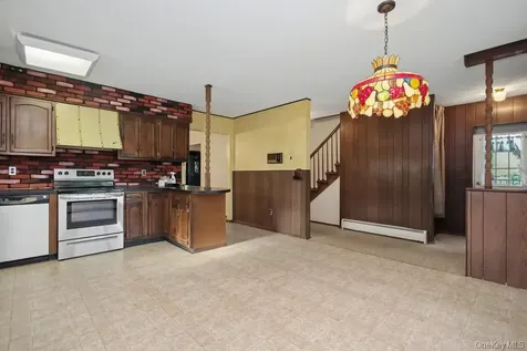 2 Troy Place Patterson NY 12563