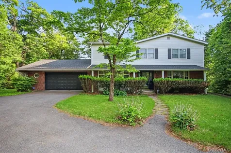 2 Troy Place Patterson NY 12563