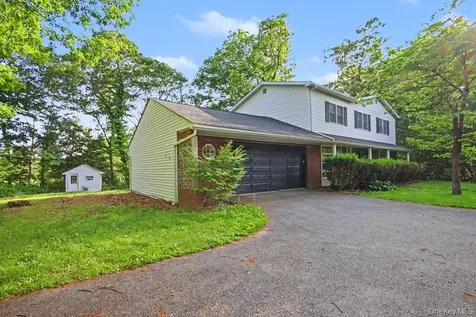 2 Troy Place Patterson NY 12563