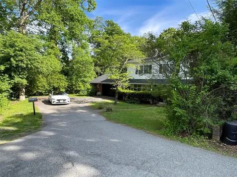 2 Troy Place Patterson NY 12563