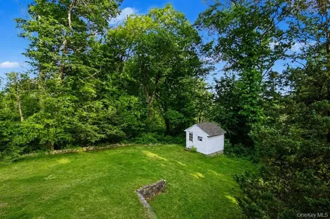 2 Troy Place Patterson NY 12563
